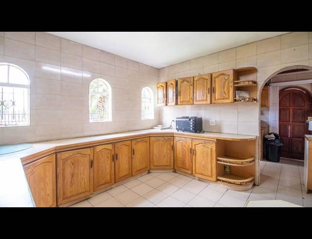 5 BEDROOM HOUSE FOR SALE IN BAKERTON